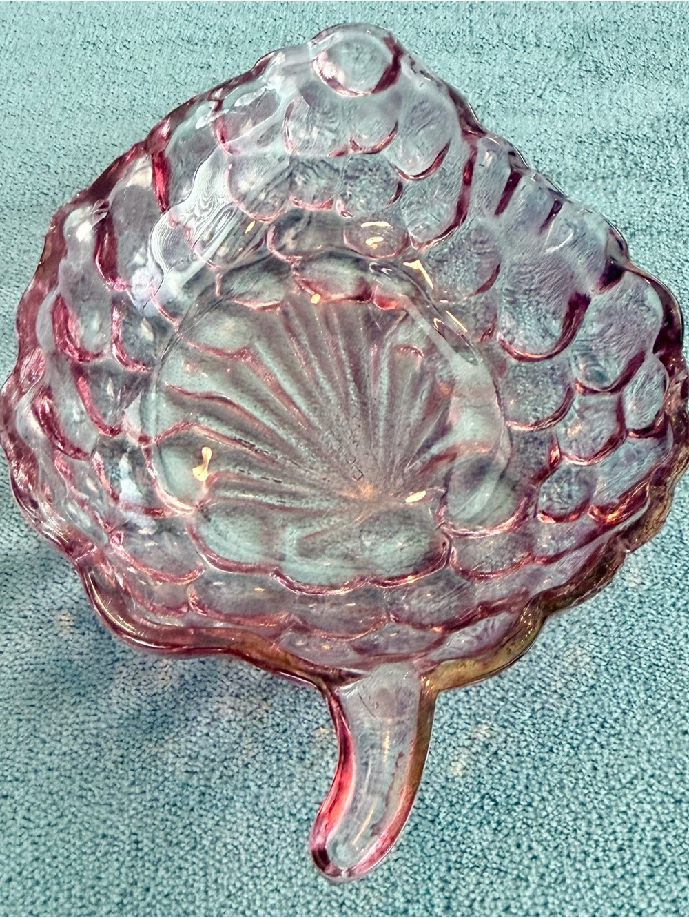 Anchor Hocking Pink Shell-Pattern Glass Dish - Picture 2 of 7